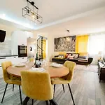 Apartment Le Duplex By Leslodgespa - Loft Moderne Et Confortable Au Style Newyorkais, Proche De Bale Et De L'aeroport *