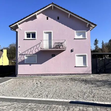 Le Duplex By Leslodgespa - Loft Moderne Et Confortable Au Style Newyorkais, Proche De Bale Et De L'aeroport
